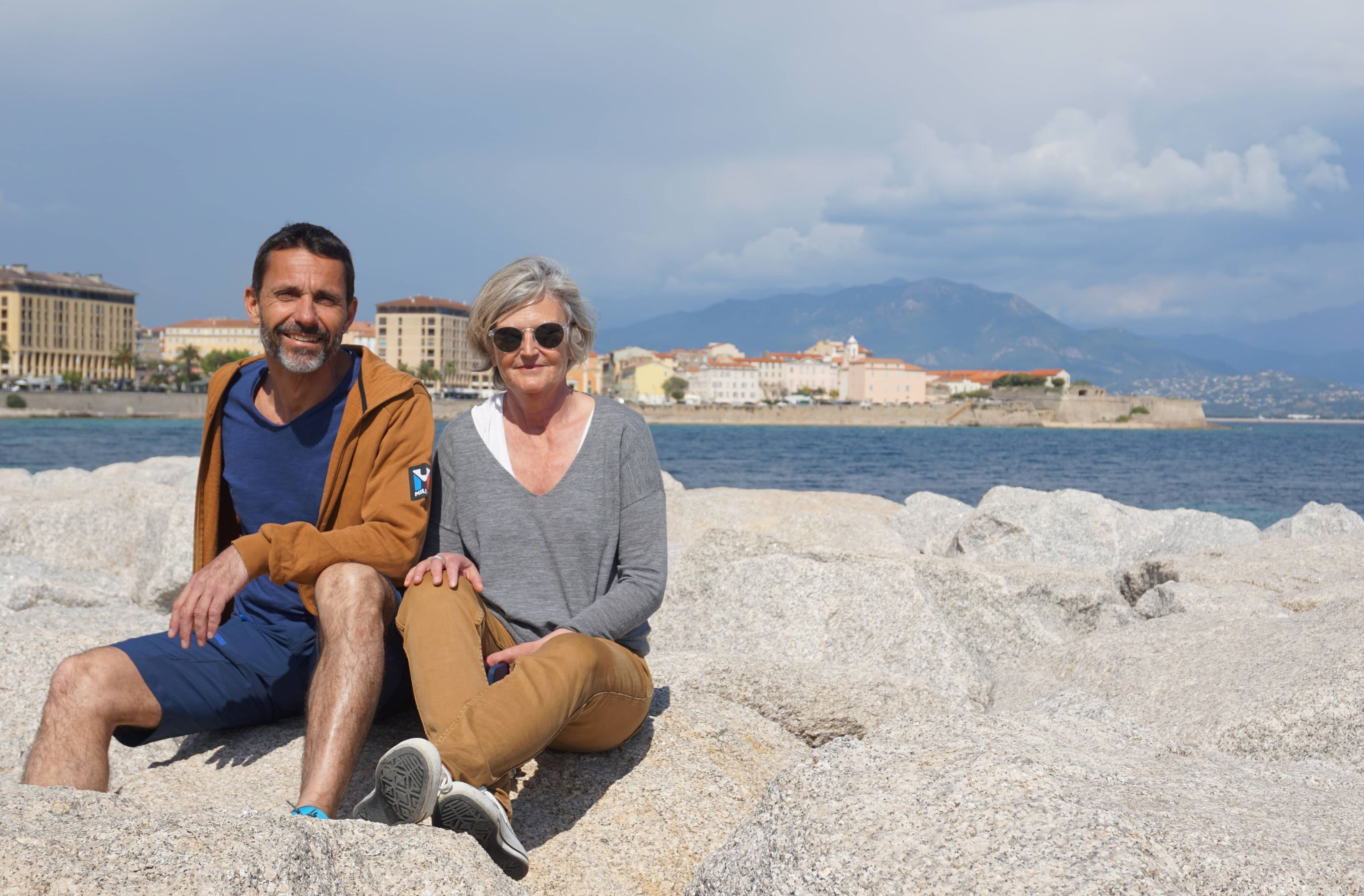 Qui sommes nous ?  Qui sommes nous ?