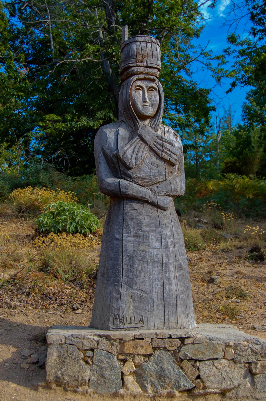 statue de bois